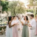 Planning a wedding in the heat: 10 ideas for ultimate guest comfort